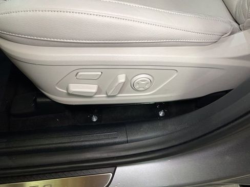 Used 2025 Kia Sorento SX Prestige image 49