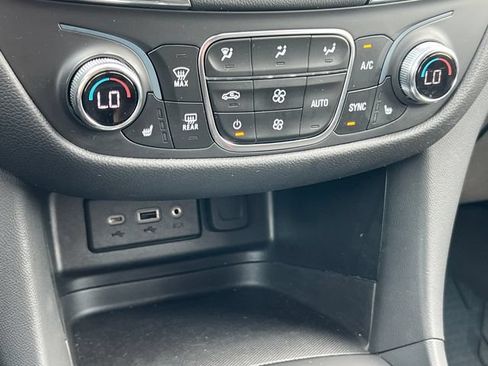 Certified 2023 Chevrolet Equinox LT AWD/4WD image 22