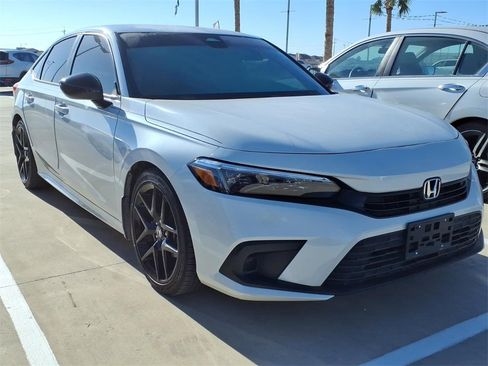 Used 2024 Honda Civic Sport image 1