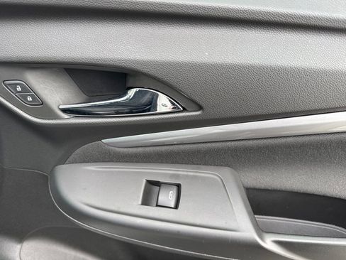 Used 2023 Chevrolet Bolt EUV LT image 22