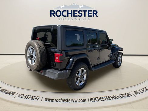 Used 2019 Jeep Wrangler Unlimited Sahara w/ Dual Top Group AWD/4WD image 6