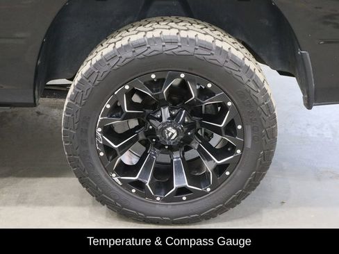 Used 2018 RAM 1500 Express w/ Express Value Package image 32