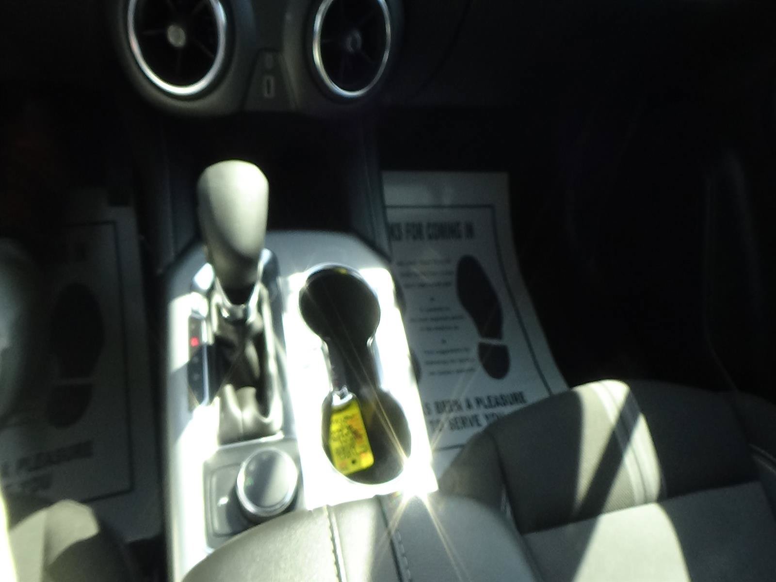 Used 2025 Chevrolet Blazer LT FWD image 32