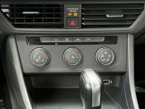 Used 2019 Volkswagen Jetta S w/ Driver Assistance Package FWD image 16