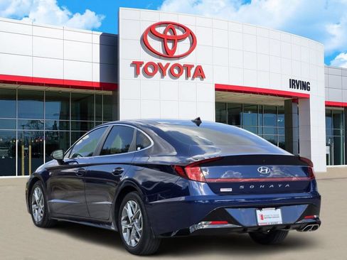 Used 2021 Hyundai Sonata SEL w/ Convenience Package FWD image 3