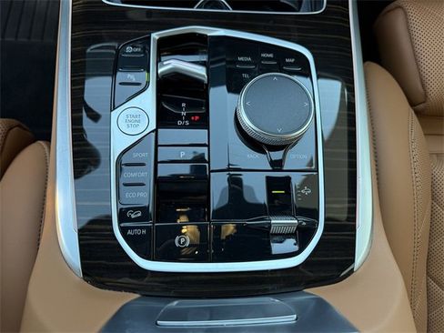 Certified 2023 BMW X7 xDrive40i w/ M Sport Package image 23