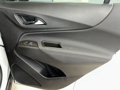 Certified 2023 Chevrolet Equinox RS w/ LPO, Floor Liner Package image 29