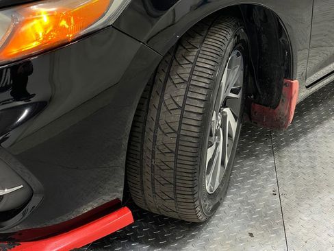 Used 2015 Honda Civic LX image 30