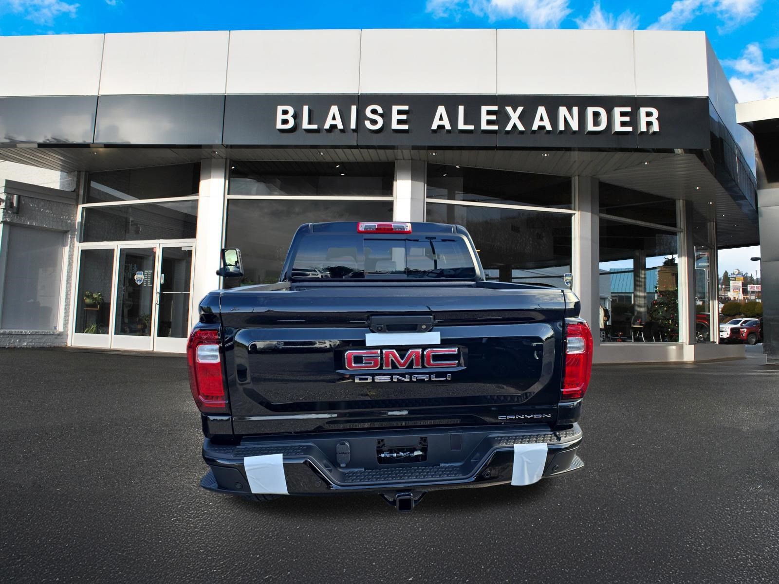 New 2026 GMC Canyon Denali AWD/4WD image 4