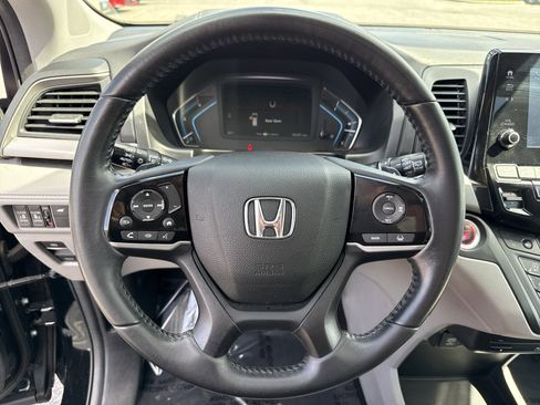 Used 2018 Honda Odyssey Touring image 18