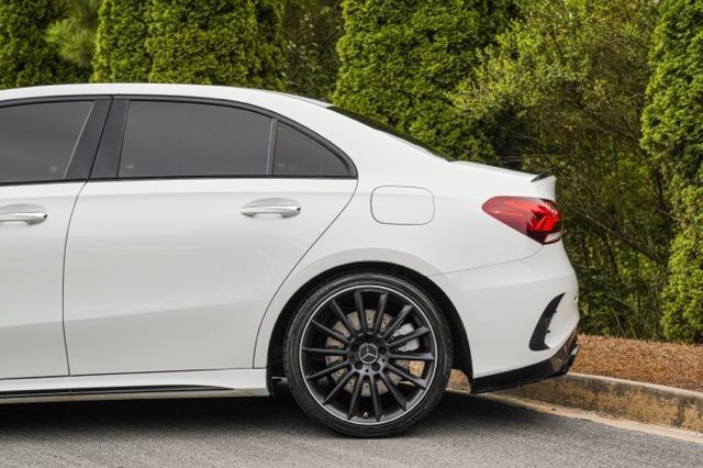 Used 2021 Mercedes-Benz A 35 AMG 4MATIC image 11