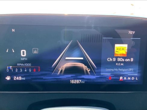 Used 2025 Chevrolet Traverse LT w/ Driver Confidence Package FWD image 26