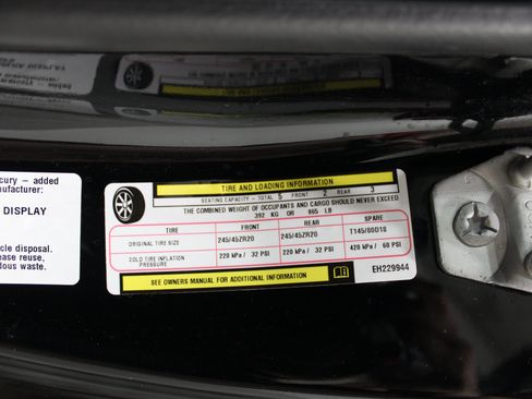 Used 2014 Dodge Challenger R/T w/ Blacktop Package RWD image 32