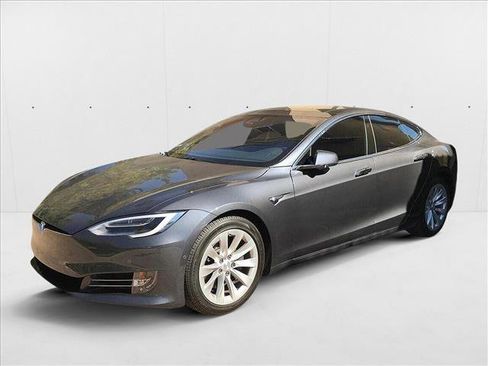 Used 2017 Tesla Model S 75 image 1