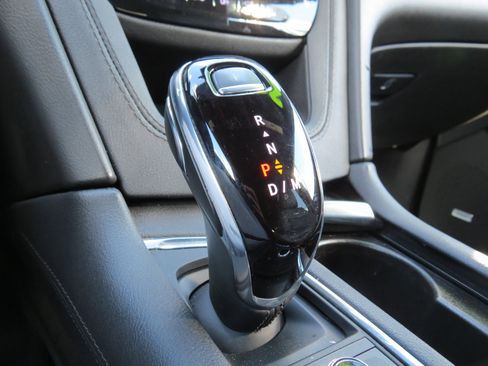 Certified 2023 Cadillac XT5 Premium Luxury w/ LPO, Floor Liner Package image 30