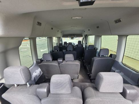 Used 2019 Ford Transit 350 XLT RWD image 11