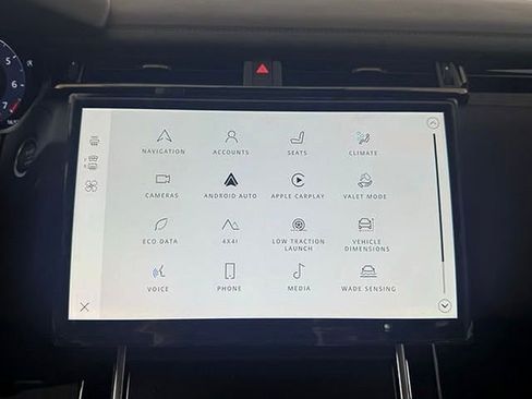New 2026 Land Rover Range Rover Velar Dynamic SE image 17