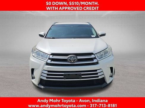 Used 2018 Toyota Highlander XLE FWD image 3