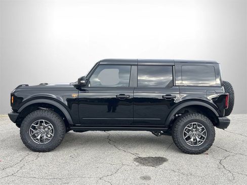 New 2025 Ford Bronco Badlands image 24