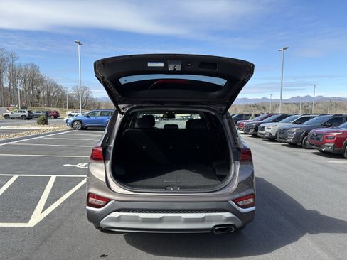 Used 2019 Hyundai Santa Fe SEL image 11
