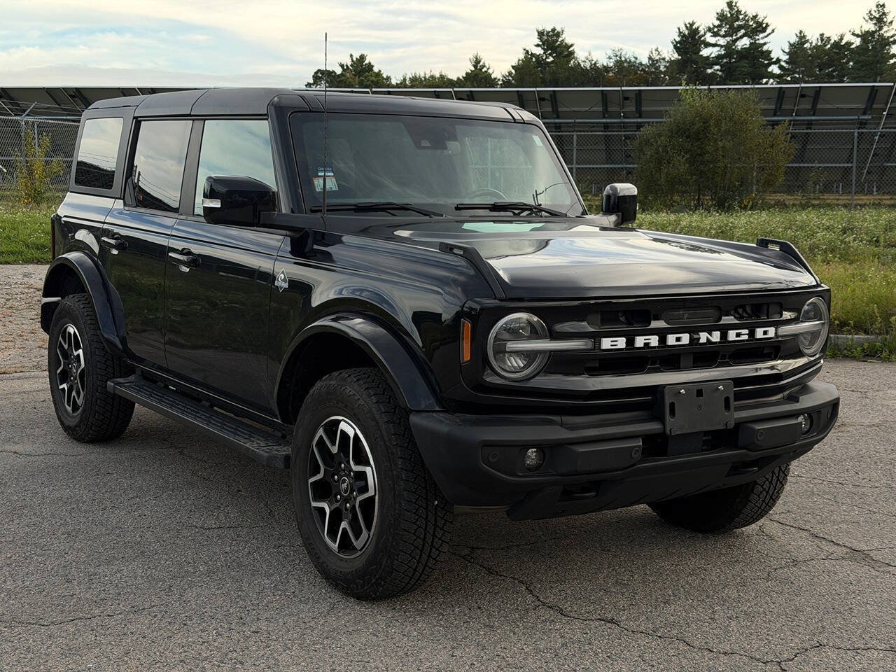 Used 2023 Ford Bronco Outer Banks AWD/4WD image 7