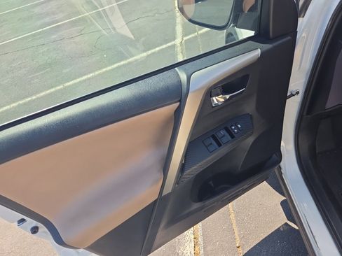 Used 2015 Toyota RAV4 XLE image 36