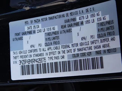 Used 2024 MAZDA MAZDA3 s image 22
