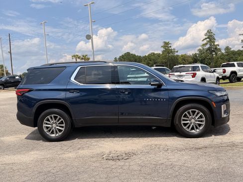 Used 2023 Chevrolet Traverse LT AWD/4WD image 13