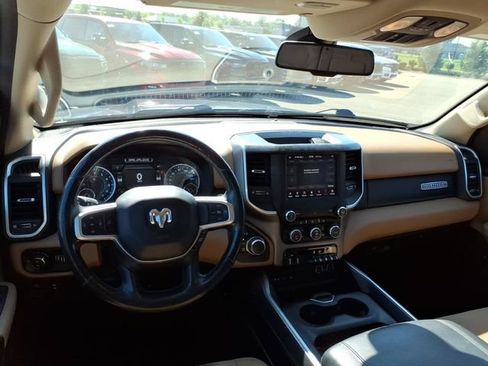 Used 2019 RAM 1500 Big Horn AWD/4WD image 9