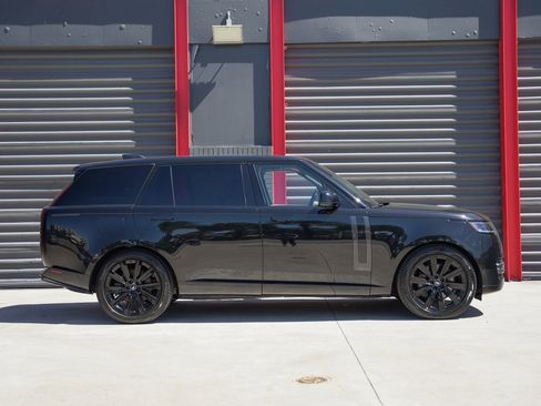 Used 2024 Land Rover Range Rover Long Wheelbase Autobiography AWD/4WD image 7