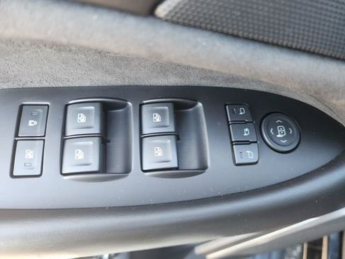 Used 2020 Cadillac Escalade Platinum image 26