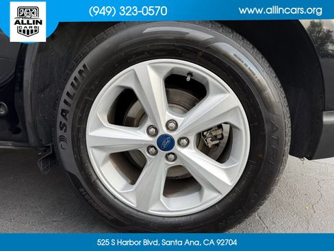 Used 2019 Ford Edge SE FWD image 15