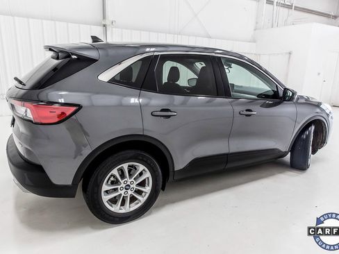 Used 2021 Ford Escape SE image 6