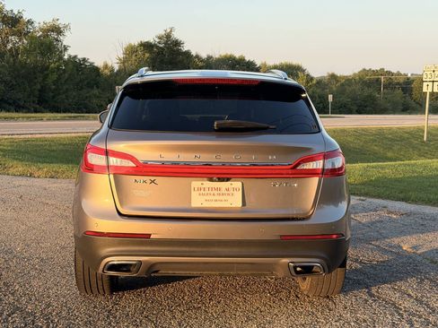Used 2018 Lincoln MKX Reserve w/ Driver Assistance Package AWD/4WD image 4