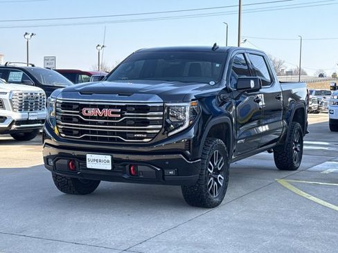 Used 2024 GMC Sierra 1500 AT4 w/ Technology Package image 12