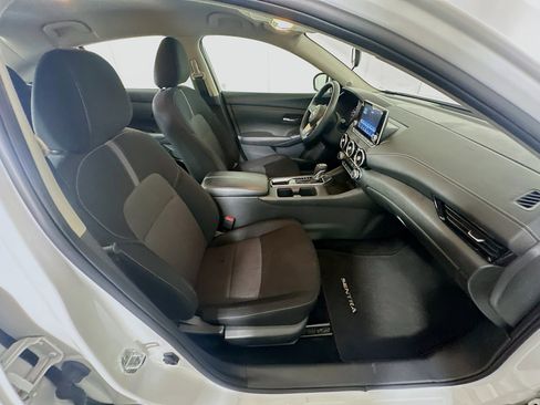 Used 2024 Nissan Sentra SV FWD image 30