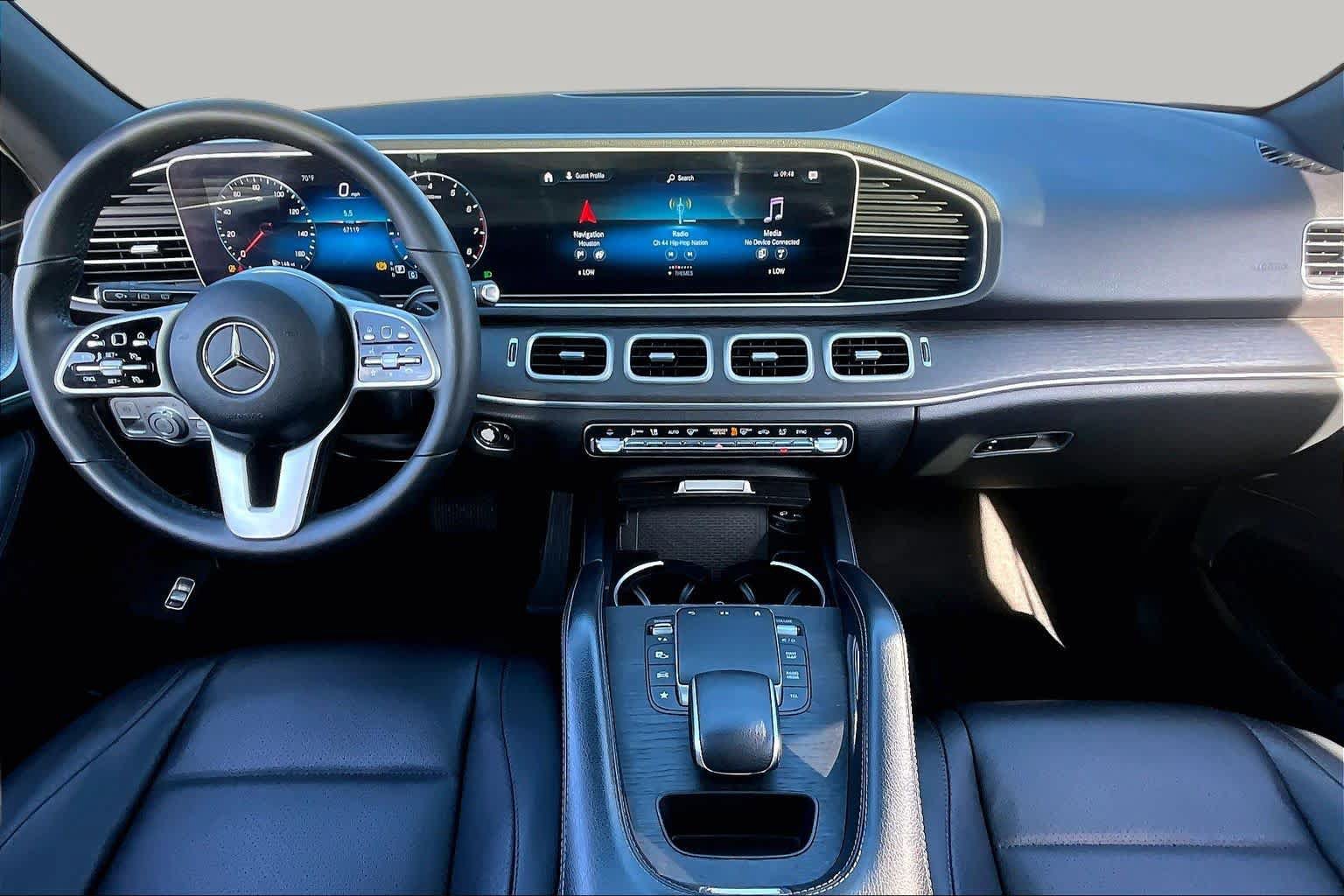 Used 2021 Mercedes-Benz GLE 350 w/ Premium Package image 16