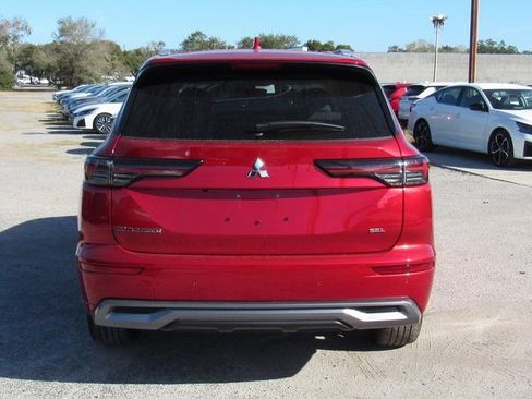 New 2026 Mitsubishi Outlander SEL FWD image 4