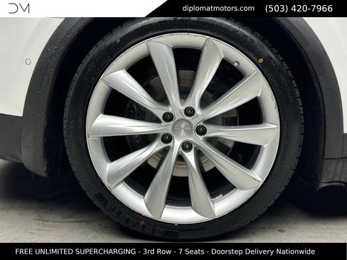 Used 2016 Tesla Model X 75D image 41