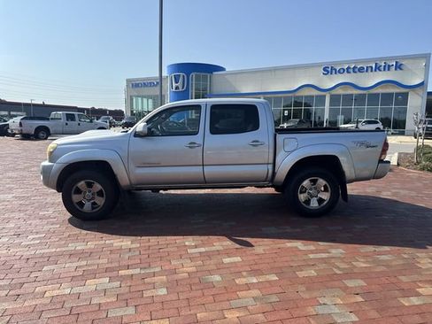 Used 2006 Toyota Tacoma 4x4 Double Cab image 3
