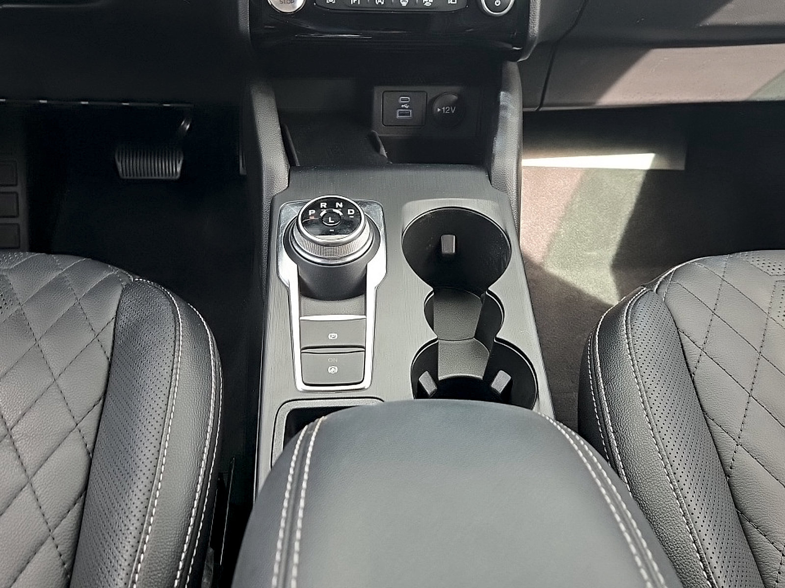 Used 2023 Ford Escape Platinum w/ Premium Technology Package AWD/4WD image 20