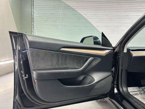 Used 2023 Tesla Model 3 Standard Range RWD image 17