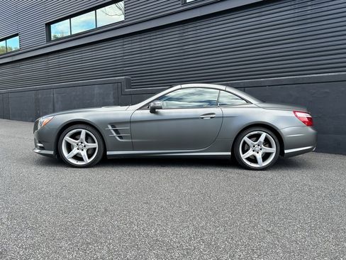 Used 2016 Mercedes-Benz SL 550 image 2