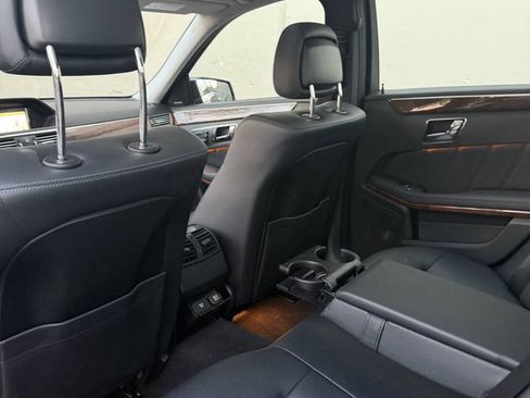 Used 2011 Mercedes-Benz E 350 4MATIC Sedan image 6