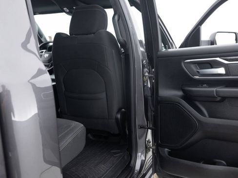 Used 2020 RAM 1500 Big Horn AWD/4WD image 34