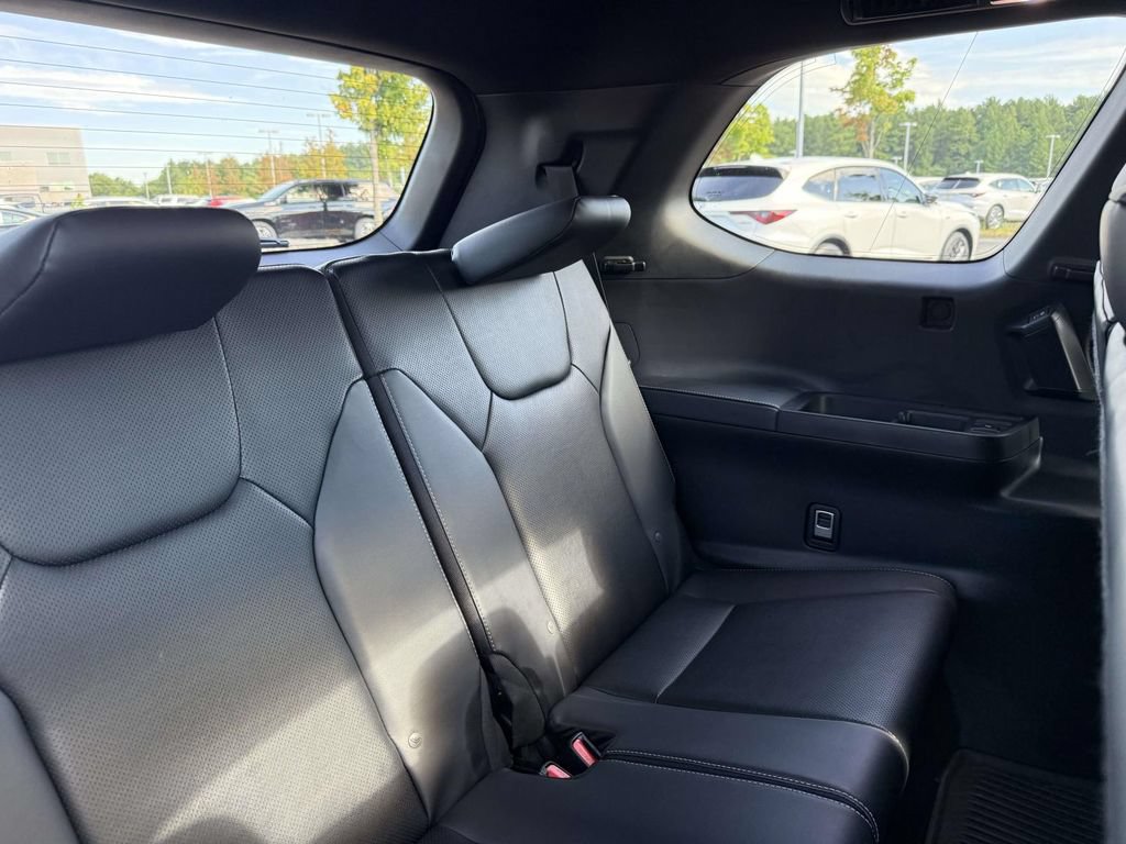 Used 2025 Lexus TX 350 AWD w/ Technology Package image 16
