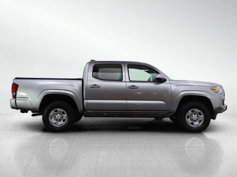 Used 2022 Toyota Tacoma SR image 7