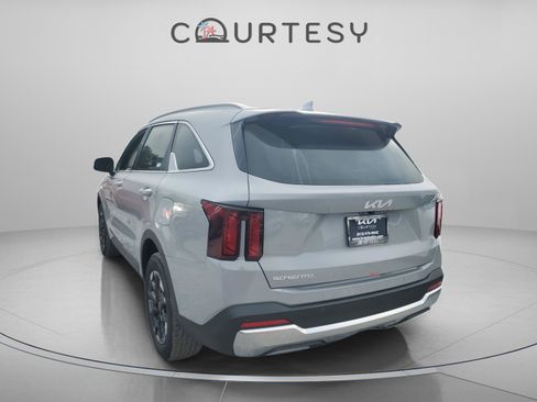 New 2026 Kia Sorento S image 3