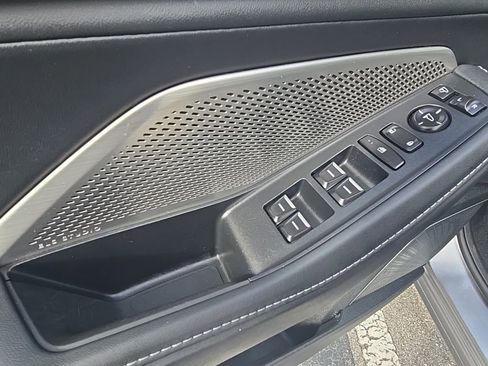 Used 2023 Acura MDX FWD w/ Technology Package image 12