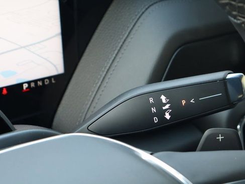 New 2026 GMC Yukon Denali w/ Denali Reserve Package image 17